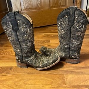 Circle G boots- size 9